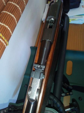 Vendo carabina CZ 452 Luxe en calibre .22 LR
 En perfecto estado de uso, tanto cañón, madera y acción. 12