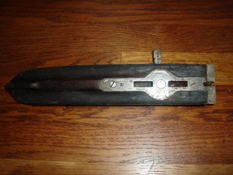 Vendo escopeta St.Etienne calibre 12, modelo IDEAL, posiblemente data de la decada de los años 30. 
Guiada 10