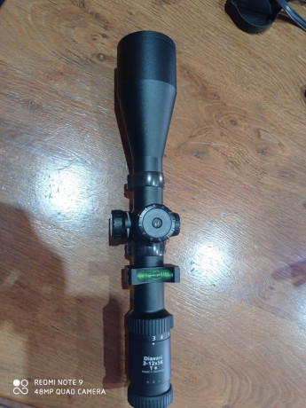 Un compañero de caza, me pide que le ponga el anuncio de este magnifico visor.
Marca ZEISS
Modelo DIAVARI 00