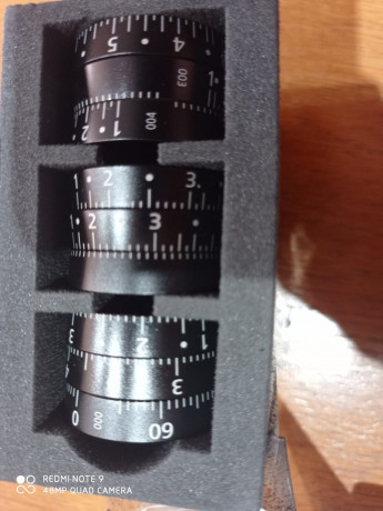 Un compañero de caza, me pide que le ponga el anuncio de este magnifico visor.
Marca ZEISS
Modelo DIAVARI 11