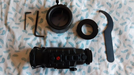 Nuevos a estrenar y con todos sus accesorios para disfrutar de este maravilloso monocular térmico de fácil 02