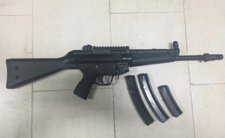 Un amigo pone a la venta un MP5 marca MKE, con los cargadores según se ven en foto.
Su estado es como 00