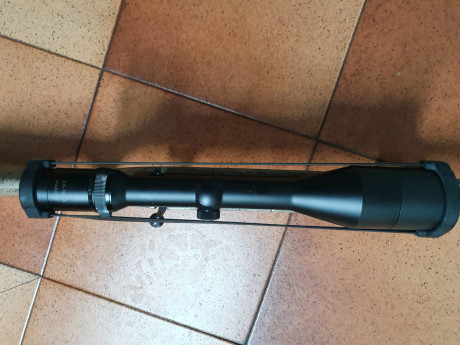 Rifle Weatherby Vanguard en calibre 300 Weatherby, con culata de fibra y visor Swarovski Habitch 2,5-10x56 01