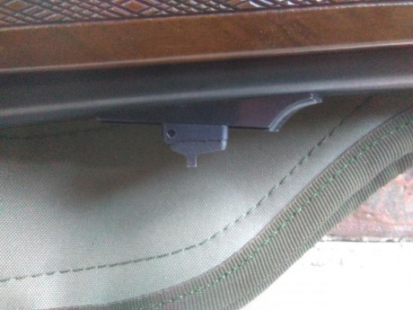 Hola. Vendo rifle REMINGTON 700 de cerrojo.Calibre 7mmRemington Magnum. Cargador separable para tres cartuchos.Lleva 00