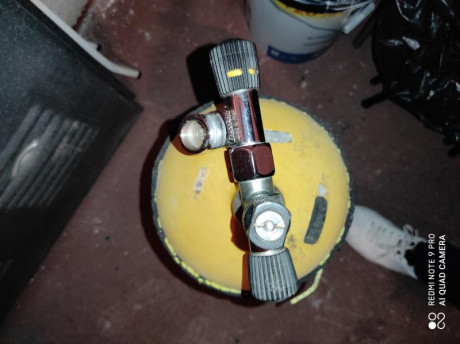 Vendo esta scuba porque no la uso, he adaptado mi rifle al co2 y me es más cómodo. La botella está revisada 00