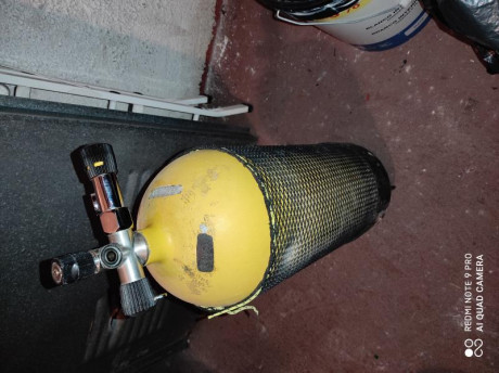 Vendo esta scuba porque no la uso, he adaptado mi rifle al co2 y me es más cómodo. La botella está revisada 11