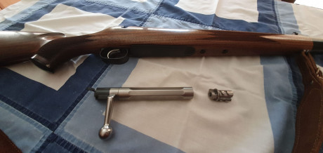 Me han pedido que suba este anuncio. El fusil esta nuevo, prácticamente a estrenar. Sin ningún roce. No 20