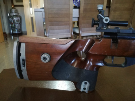 Un amigo vende su carabina Anschütz Match 54.
Se está utilizando para BR.
Poco hay que decir de esta carabina, 01