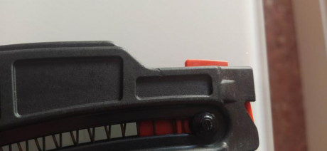 Buenas, recientemente me ha llegado un cargador de mp15-22 original de smith & wesson que he comprado 00