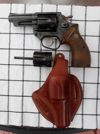 VENDO REVOLVER 4" PULGADAS ASTRA POLICE 357 MAG, CON CAÑON INTERCAMBIABLE. SE PUEDE UTILIZAR MUNICION 01