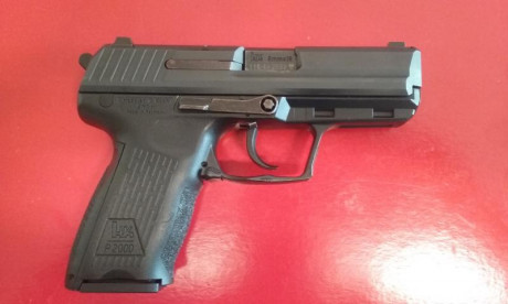 Vendo Pistola HK P2000 calibre 9mmP, está guiada con Licencia A y se puede guiar en F, está como nueva, 00