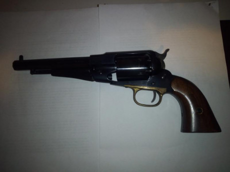 Hola a todos.
Vendo Revólver Remington 1858 F.Lli PIETTA cal.36.
220€+gastos. 01