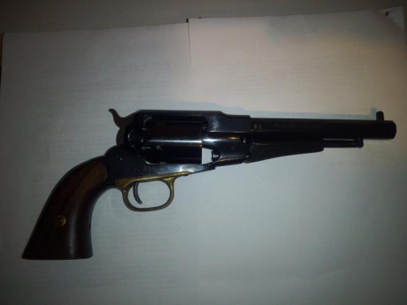 Hola a todos.
Vendo Revólver Remington 1858 F.Lli PIETTA cal.36.
220€+gastos. 00