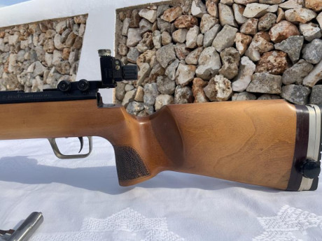 Vendo carabina Match 22 lr izmash cm-2 apenas utilizada.
Culata de ZURDO, aunque el cerrojo este a la 11