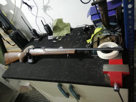 Vendo por no usar Krico Sintético color madera en 300WM.
Fue un autoregalo cuando fui padre hace dos años, 10
