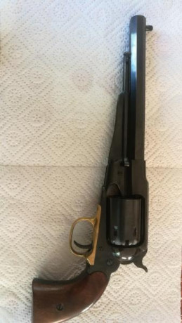 RESERVADO.Hola vendo revolver Fillipietta calibre 44, funciona perfectamente, el gatillo no está afinado. 01