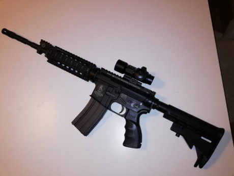Se vende M4A1 replica gas blow back uper and lower receiver Marca vltor mur1 Troy guardamanos táctico 02