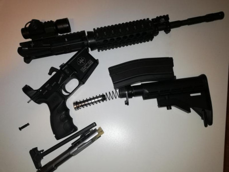 Se vende M4A1 replica gas blow back uper and lower receiver Marca vltor mur1 Troy guardamanos táctico 00