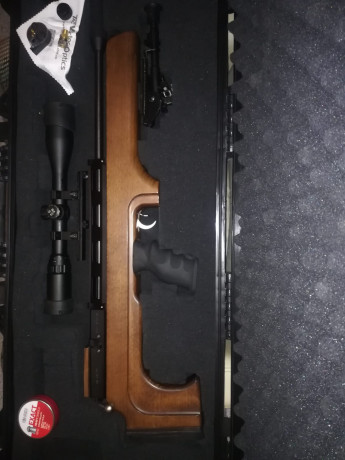 Hola a todos, un amigo vende por dejar la afición su
Carabina Cometa Orión Bull Pup , PCP
Calibre 4,5
Visor 01