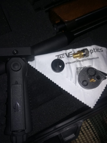 Hola a todos, un amigo vende por dejar la afición su
Carabina Cometa Orión Bull Pup , PCP
Calibre 4,5
Visor 12