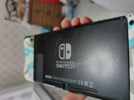 Hola, pues cambio Nintendo Switch usada pero en perfecto Estado de funcionamiento,la consola es libre(pirate) 22