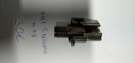 Vendo los siguientes artículos:
- Maletín en cuero para escopeta con dos juegos de cañones. Tiene el asa 30
