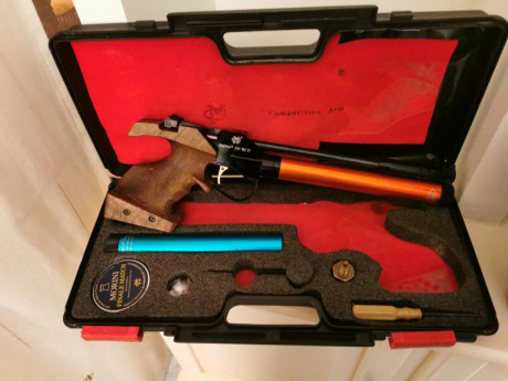 Extraordinaria pistola de competición de PCP morini con 2 bombonas y maletin de origen funcionando perfectamente, 01