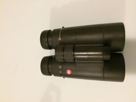 Prismáticos Leica Ultravid 10x42 en perfecto estado. Prácticamente sin uso. Preferible trato en mano. 02
