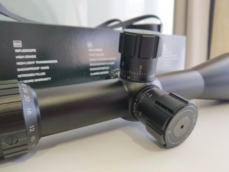 Visor Delta Optical Titanium 4.5-30x50 nuevo, con factura de tienda física nacional (979€) y garantía 01