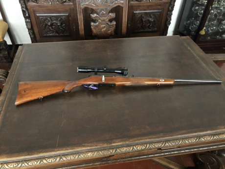 Vendo maravilloso Steyr Mannlicher take down en calibre 8x60,monturas originales y visor Nikel supra 4X36,rifle 02