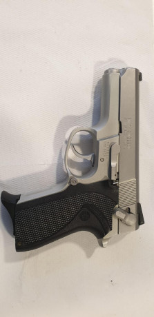 Se vende pistola semiautomática Smith & Wesson Mod. 6906 en calibre 9 mm.

Comprada nueva en armería. 00