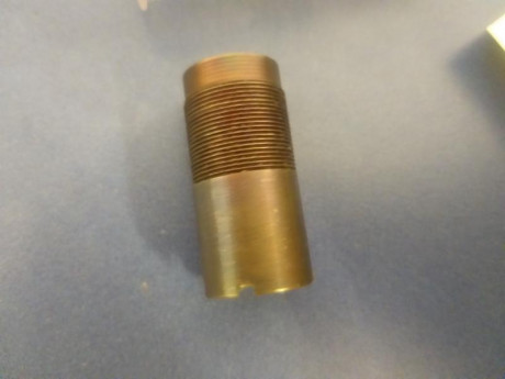 Vendo lote de chokes para Beretta y Blaser , dispongo de los siguientes:
Choke Beretta mobilchoke interno 12