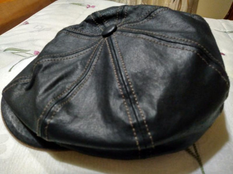 Muy buenas
Vendo esta excelente gorra de cuero marca Stetson auténtica.Procede de regalo, pero la talla 02