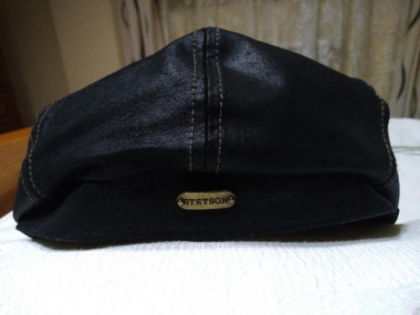 Muy buenas
Vendo esta excelente gorra de cuero marca Stetson auténtica.Procede de regalo, pero la talla 12