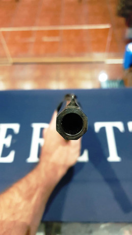 Se trata de un revolver de avancarga SANTA BARBARA, replica  del modelo REMINGTON NEW MODEL ARMY 1858, 21