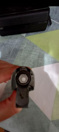 Vendo pistola CZ 75B. 9mm muy bien conservada. Con el kit de conversión del cal. 22lr.
Con miras de tritio. 00