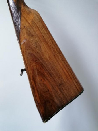Vendo Escopeta paralela Marca Víctor Sarasqueta calibre 12, expulsora, 2 gatillos. 200€ más portes si 02