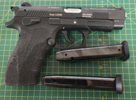 Buenos dias:

Vendo pistola Grand power K100 con muy pocos disparos y 2 cargadores. Guiada con licencia 00