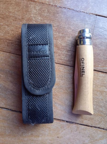 Buenas a todos, vendo esta multi Fox con funda de cordura + una Victorinox Hunter tamaño 111 con fallo 02