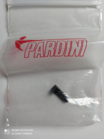 A petición de un amigo pongo a la venta pistola Pardini k12 de diciembre de 2019.

Con dos cachas una 20