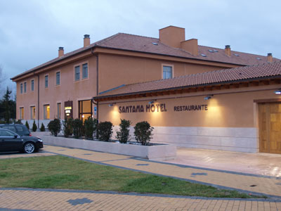 Queridos amigos:
Junto con nuestros amigos del Santana-Hotel de Palazuelos de Eresma (Segovia), que como 00