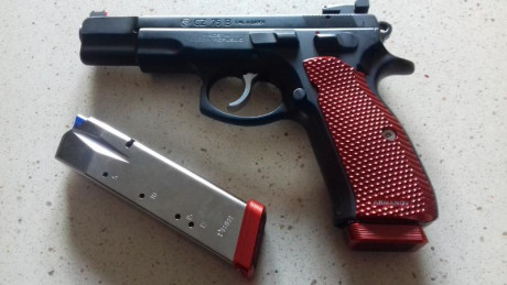 ¿Alguien me puede confirmar que los cargadores para la Cz shadow son compatibles también con la cz75b? 50