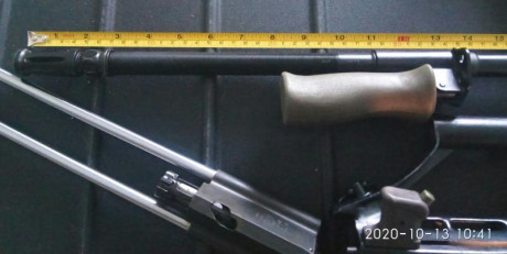 STEYR AUG, calibre 222R, estado excelente, se acompaña con tres cargadores sin limitar marca magpul, dos 21