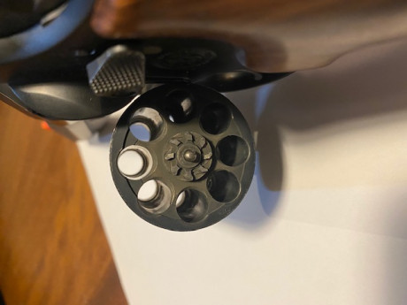 Vendo este gran Revolver de Competición se trata de un Smith-Wesson 357 MG-JM, modelo 327, PERFORMANCE 21
