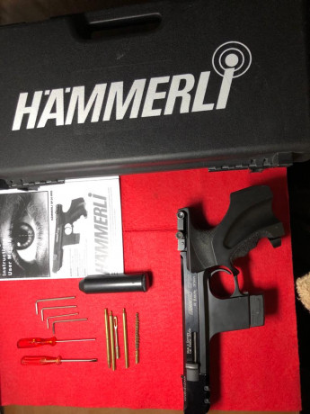 Un amigo vende una HAMMERLI SP 20.
Comprada nueva en 2011.
Tiene alguna interrupción con según que municiones, 01
