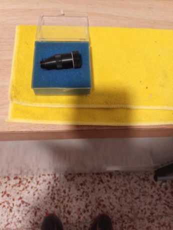 Pués eso se venden túnel de 22 mm. acompañado de un nivel Centra ,y un polarizador de doble cristal el 10