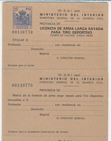 BUENOS DÍAS

TENGO LA LICENCIA D Y E PARA RIFLES Y ESCOPETAS EN ESPAÑA PERO ME DICEN QUE NO PUEDO TENER 40