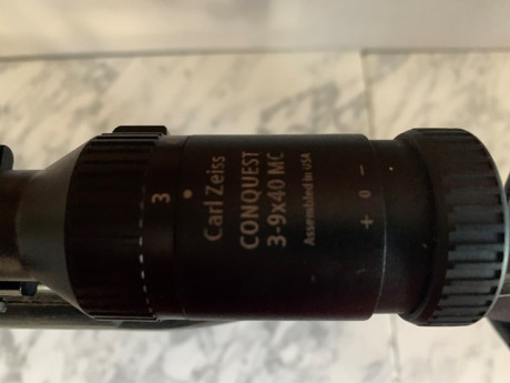 Un compañero me pide ponga  a la venta este arma, calibre 30-06. Tanto el rifle como el
visor hace más 20
