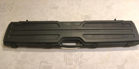 Hola:

Vendo esta carabina, de la conocida y fiable marca CZ, Calibre 22 LR. 

Es el modelo 553 con SISTEMA 00