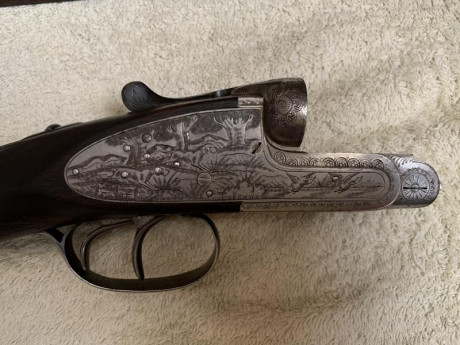 Se vende escopeta paralela muy bonita del Calibre 12 Sucesores de Joaquin fernandez con doble juego de 00